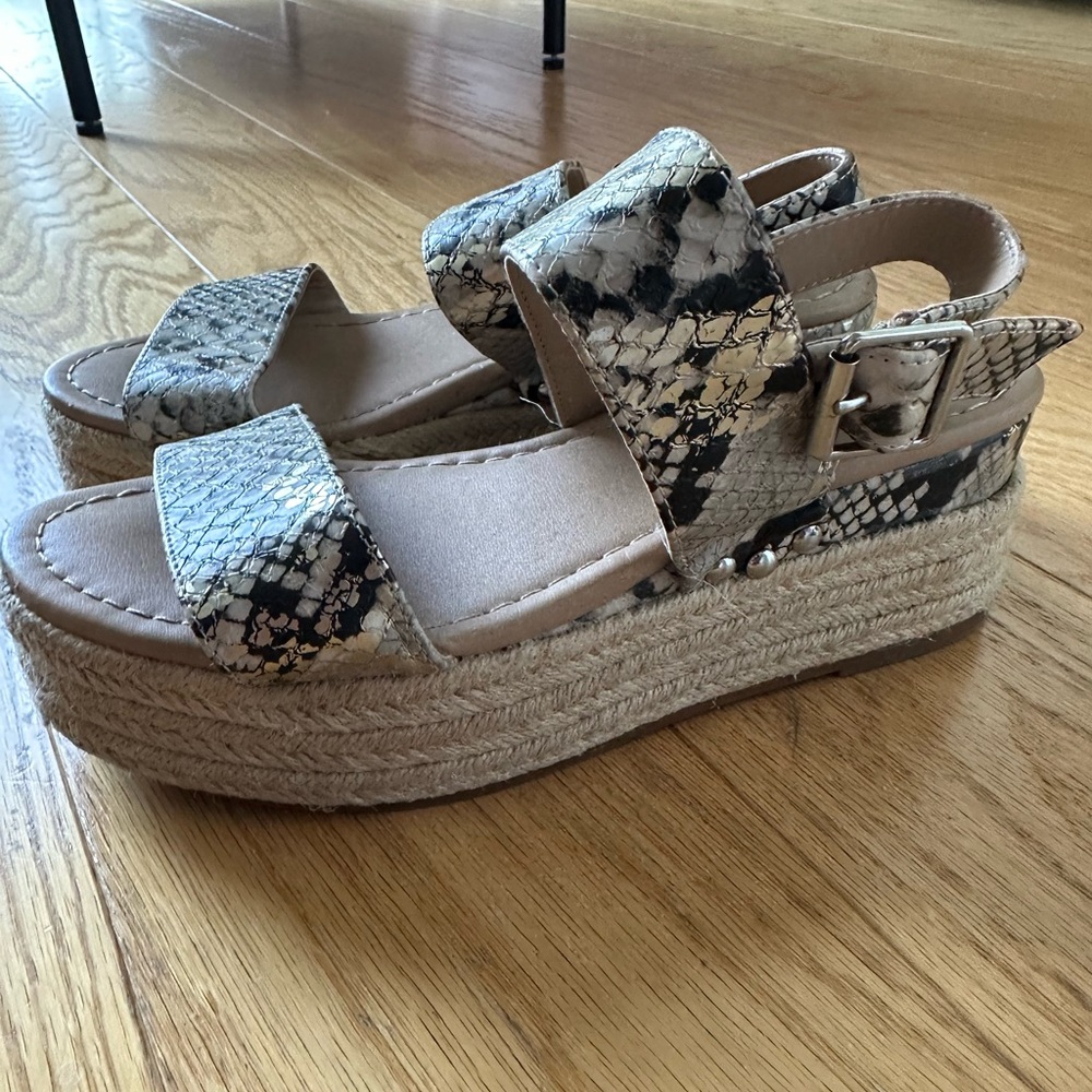 Steve Madden Fifer Snake Print Platform Espadrille Wedge Sandal Size 6